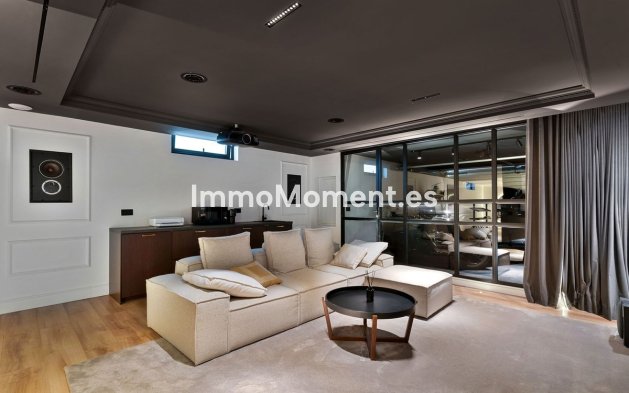 Wiederverkauf - Freistehende Villa - Marbella - Marbella Centro