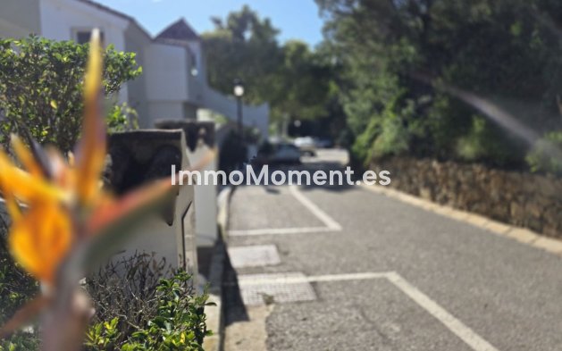 Wiederverkauf - Wohnung - Marbella - La Mairena