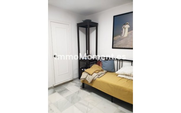 Resale - Apartment - Benalmadena - Benalmadena Pueblo