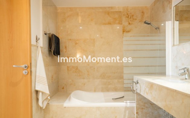 Wiederverkauf - Wohnung - Marbella - Altos de los Monteros