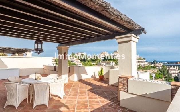 Resale - Apartment - Benahavís - Benahavís Centro