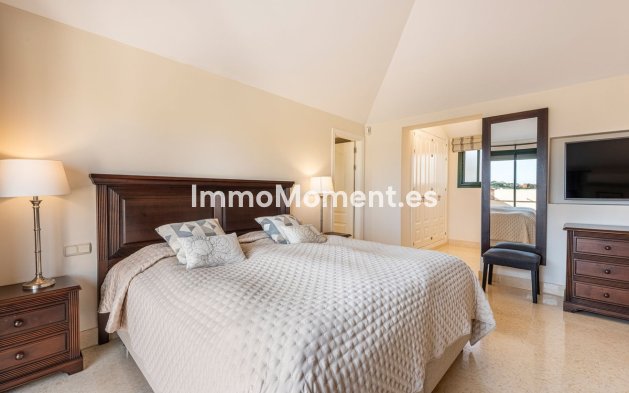 Resale - Apartment - Benahavís - Benahavís Centro