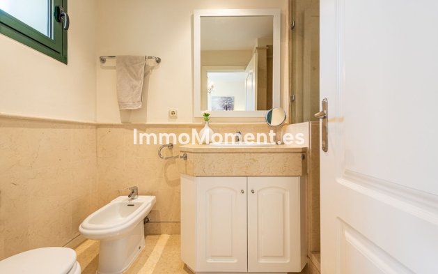 Resale - Apartment - Benahavís - Benahavís Centro