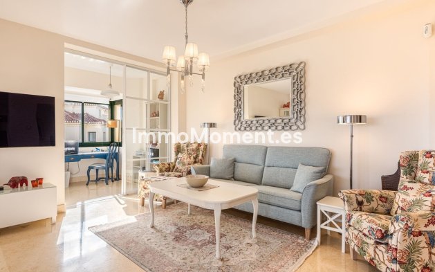Resale - Apartment - Benahavís - Benahavís Centro