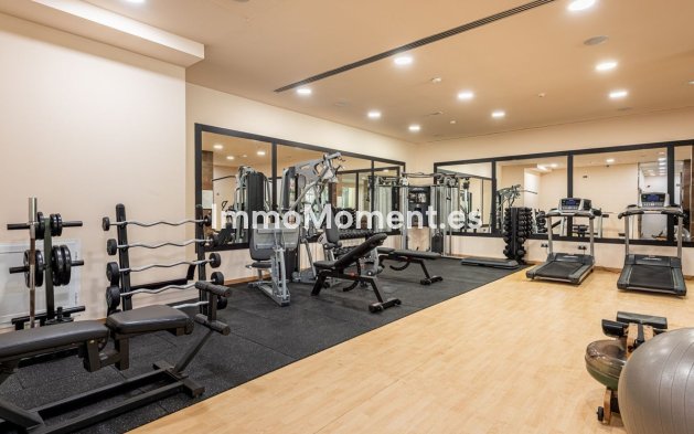 Resale - Apartment - Benahavís - Benahavís Centro