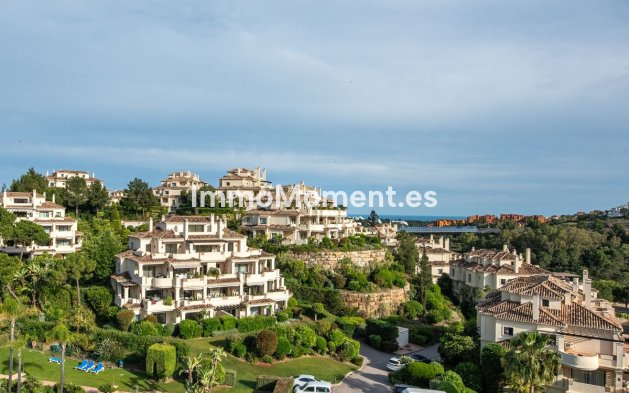 Resale - Apartment - Benahavís - Benahavís Centro