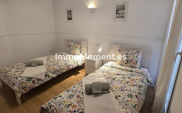 Resale - Apartment - Fuengirola - Higueron