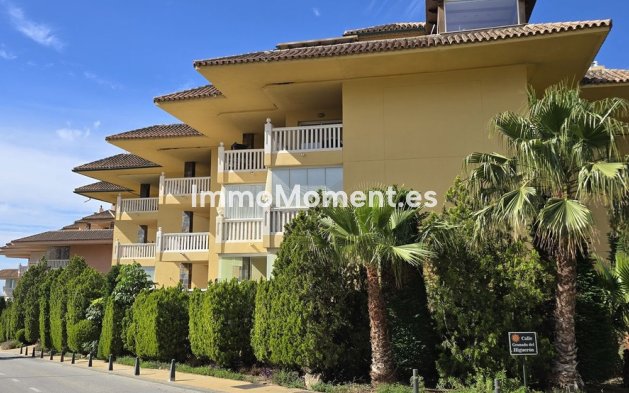 Resale - Apartment - Fuengirola - Higueron