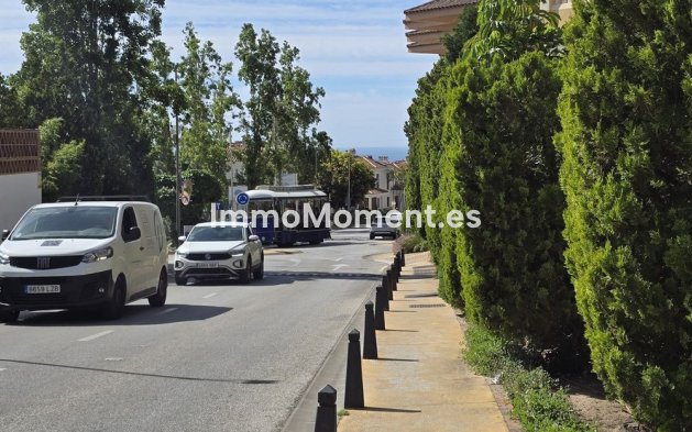 Resale - Apartment - Fuengirola - Higueron