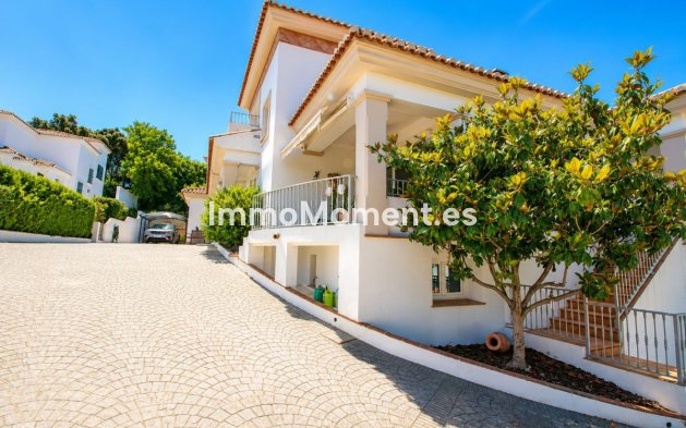 Wiederverkauf - Freistehende Villa - Mijas - Sierrezuela