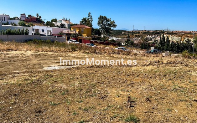 Resale - Plot - Estepona - Estepona Centro