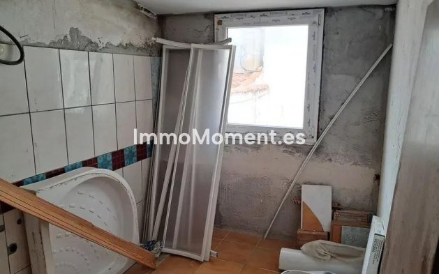 Wiederverkauf - Wohnung -   Inländisch - Alhaurín de la Torre