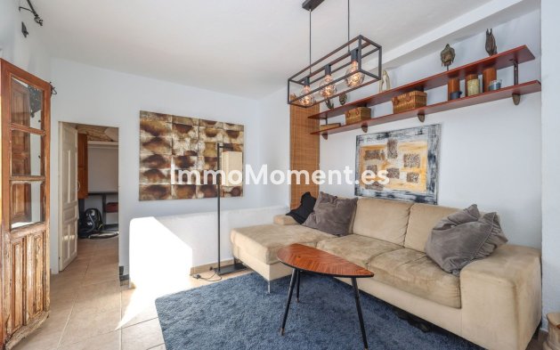 Bestaande woning - Rijtjeshuis - Binnenland  - Guaro
