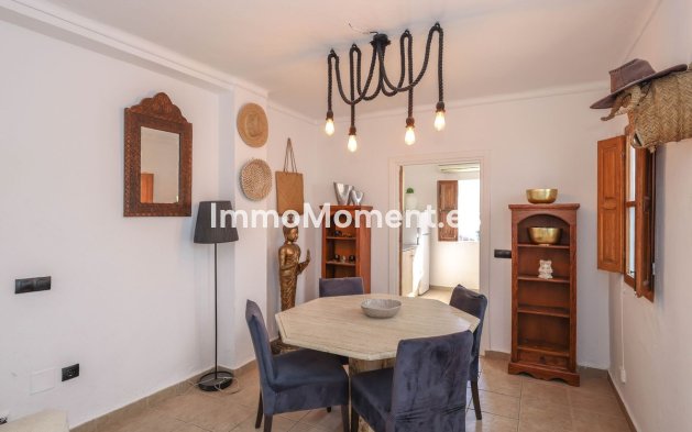 Bestaande woning - Rijtjeshuis - Binnenland  - Guaro