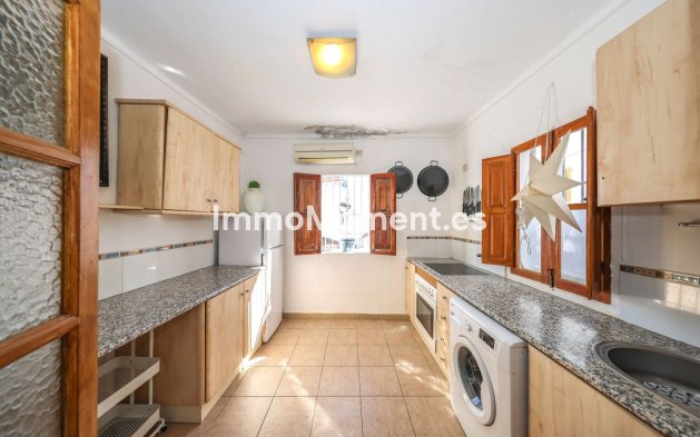 Bestaande woning - Rijtjeshuis - Binnenland  - Guaro