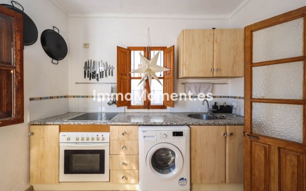 Bestaande woning - Rijtjeshuis - Binnenland  - Guaro