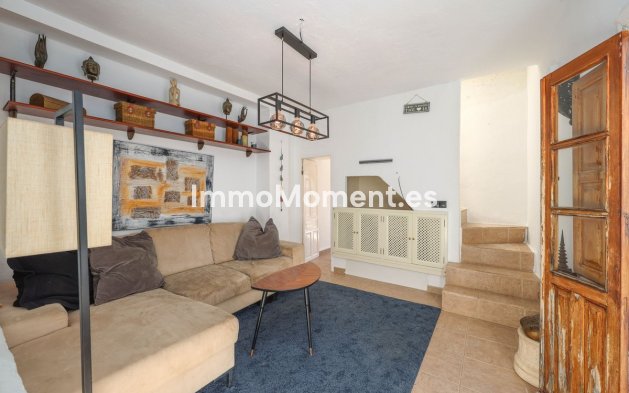 Bestaande woning - Rijtjeshuis - Binnenland  - Guaro