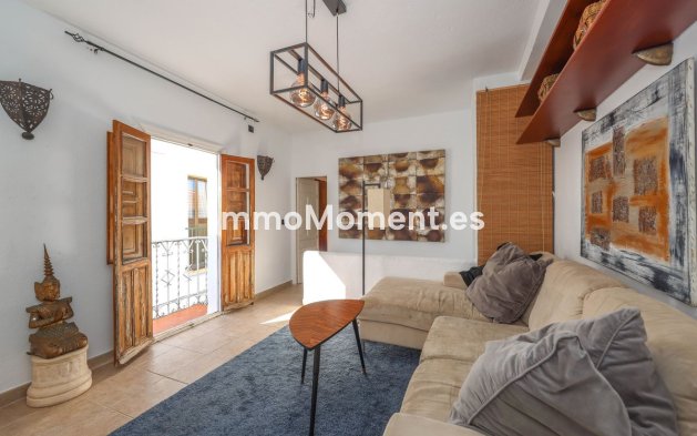 Bestaande woning - Rijtjeshuis - Binnenland  - Guaro