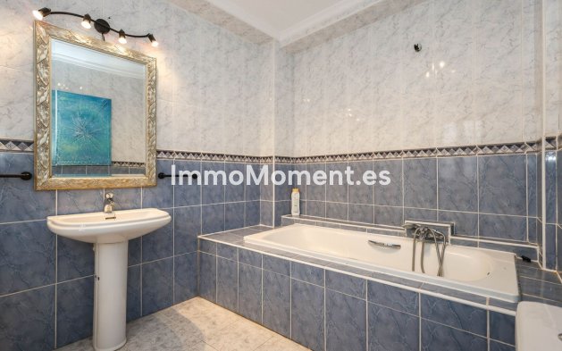Bestaande woning - Rijtjeshuis - Binnenland  - Guaro