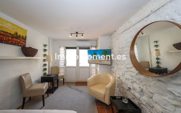 Bestaande woning - Rijtjeshuis - Binnenland  - Guaro
