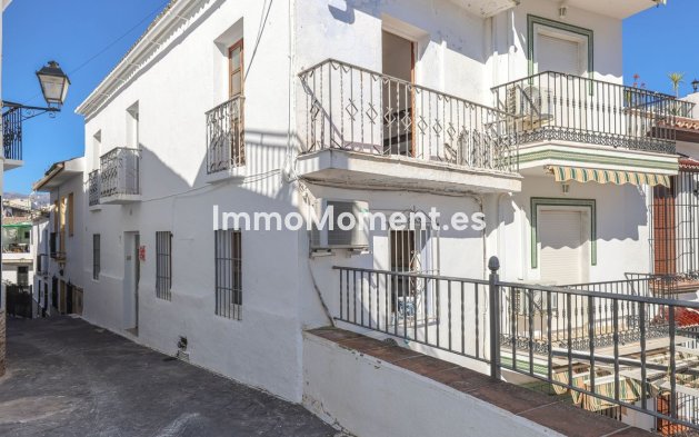 Bestaande woning - Rijtjeshuis - Binnenland  - Guaro