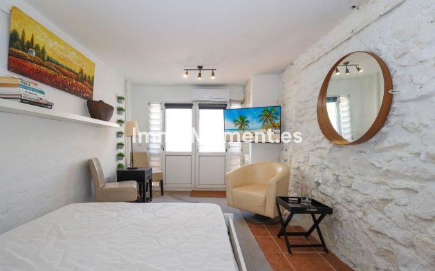 Bestaande woning - Rijtjeshuis - Binnenland  - Guaro