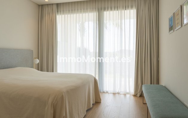 Resale - Apartment - Benahavís - Benahavís Centro