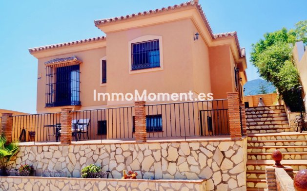 Bestaande woning - Vrijstaande villa - Benalmadena - Benalmadena Centro