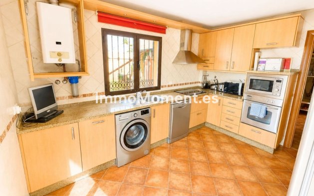 Bestaande woning - Vrijstaande villa - Benalmadena - Benalmadena Centro