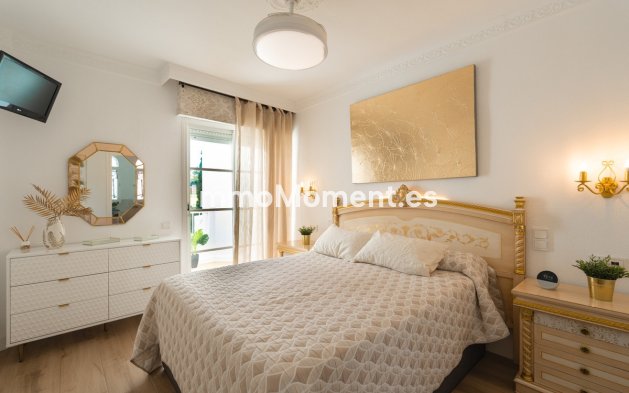 Resale - Townhouse - Marbella - Nueva Andalucía