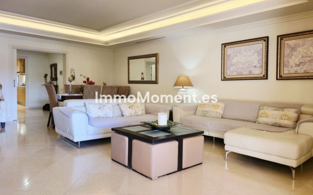 Revente - Appartement - Estepona  - Estepona Centro