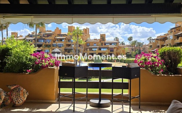 Revente - Appartement - Estepona  - Estepona Centro