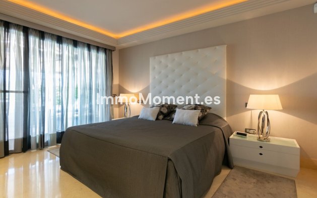 Resale - Apartment - Benahavís - Benahavís Centro