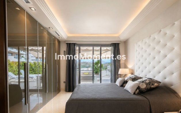 Resale - Apartment - Benahavís - Benahavís Centro
