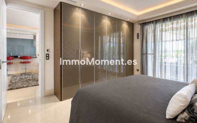 Resale - Apartment - Benahavís - Benahavís Centro