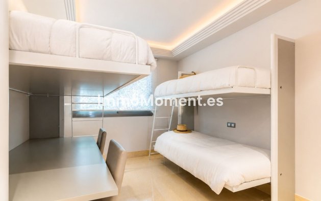 Resale - Apartment - Benahavís - Benahavís Centro