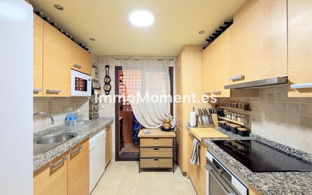 Wiederverkauf - Wohnung - Estepona  - Estepona Centro