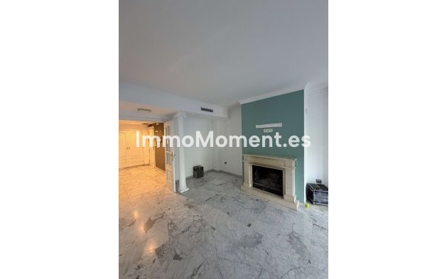 Revente - Maison mitoyenne - Marbella - Marbella Centro