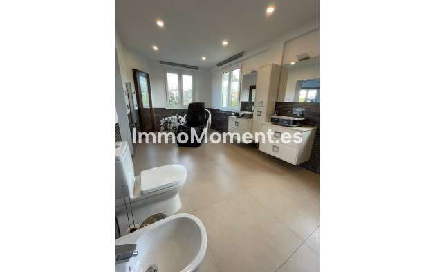 Wiederverkauf - Freistehende Villa - Marbella - San Pedro de Alcántara