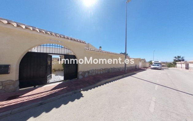 Resale - Detached villa - Orihuela - Villamartín