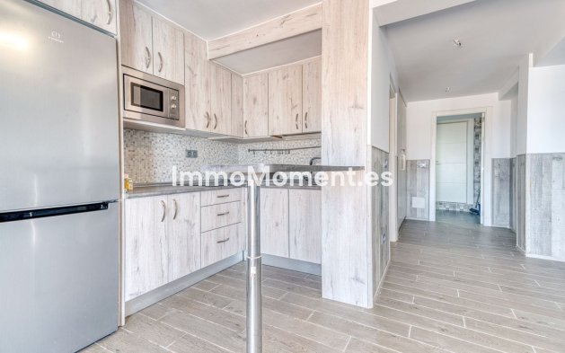 Wiederverkauf - Freistehende Villa - Estepona  - Estepona Centro