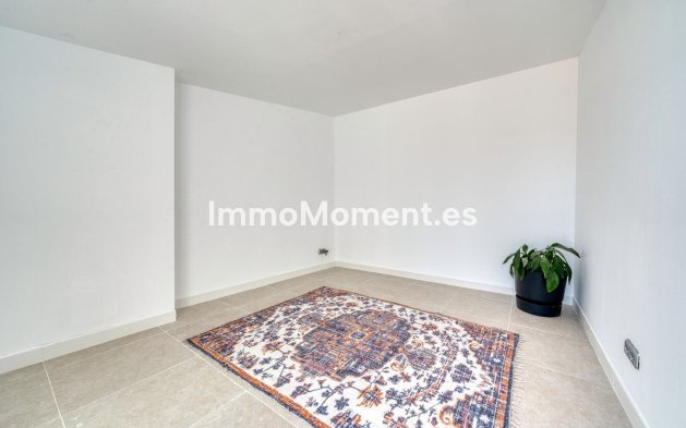 Wiederverkauf - Freistehende Villa - Estepona  - Estepona Centro