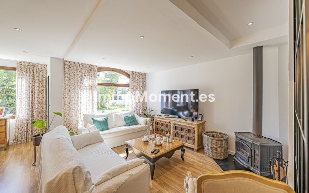 Bestaande woning - Rijtjeshuis - Estepona  - Atalaya