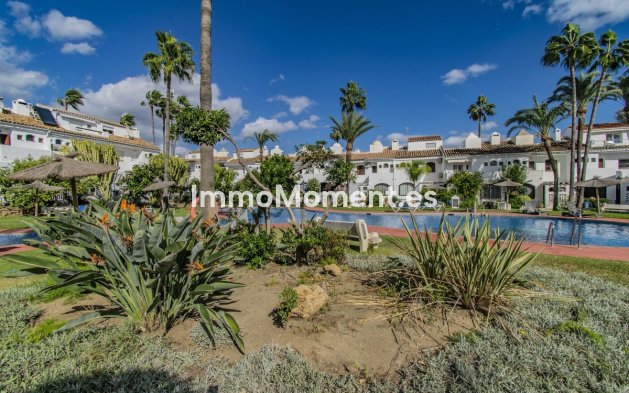 Bestaande woning - Rijtjeshuis - Estepona  - Atalaya
