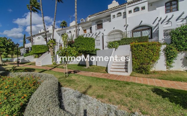 Bestaande woning - Rijtjeshuis - Estepona  - Atalaya