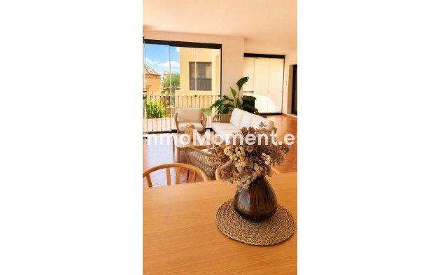 Wiederverkauf - Wohnung - Estepona  - Valle Romano
