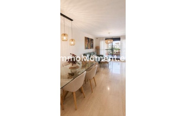 Wiederverkauf - Wohnung - Estepona  - Valle Romano