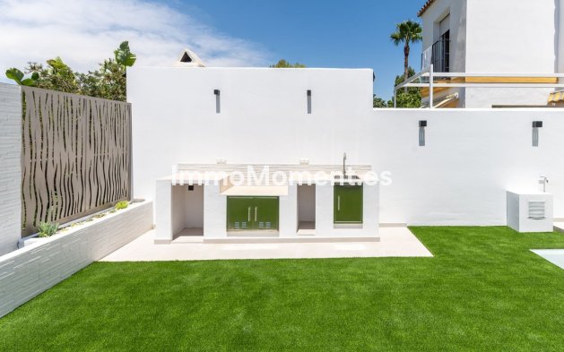 Resale - Townhouse - Estepona - New Golden Mile