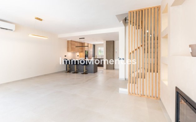 Resale - Townhouse - Estepona - New Golden Mile