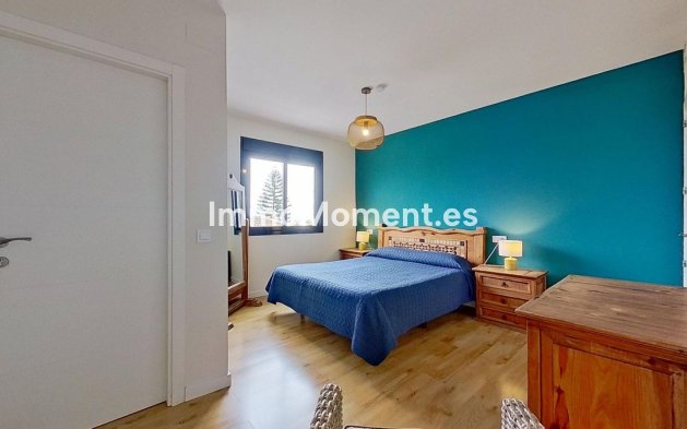 Wiederverkauf - Freistehende Villa -   Inländisch - Alhaurín de la Torre